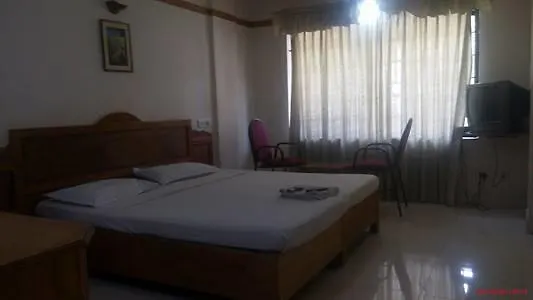 Lodge Bennies Inn Kottayam